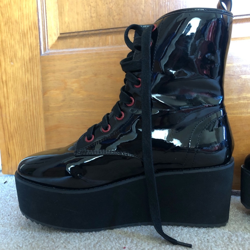NWOT Platform boots